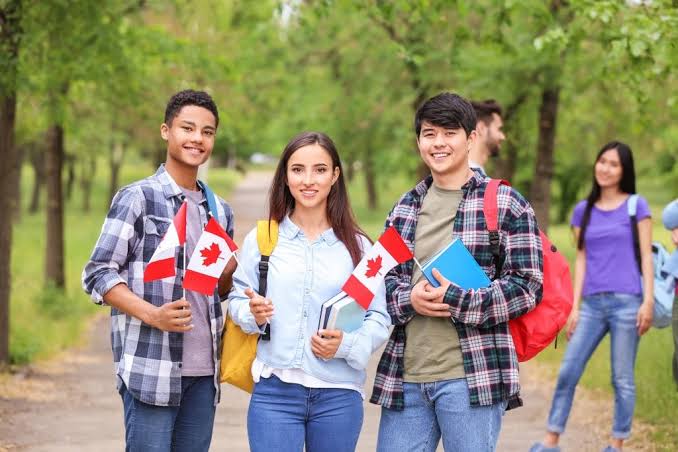 Masters Degree Program in Canada for International Students in 2021 - Everything You Need to Know